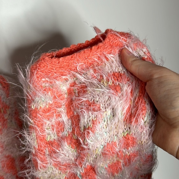 Free People  Phoebe Strawberry Cream plush eyelash pullover sweater size S - Picture 7 of 12